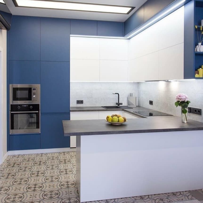 Белый кухонный гарнитур-Кухня МДФ в эмали «Модель 678»-фото1